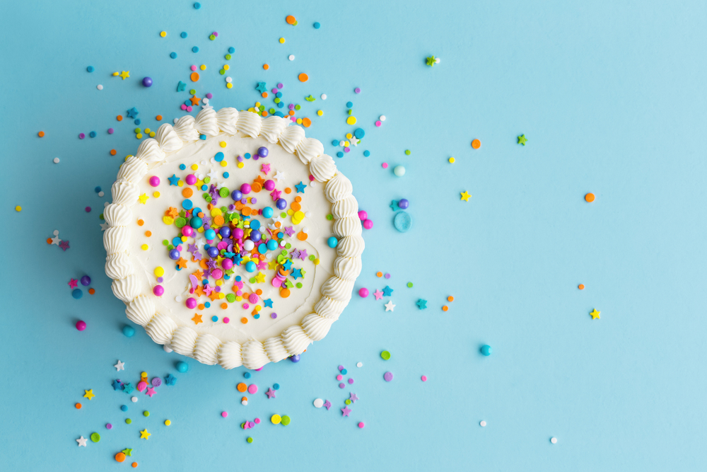 Birthday,Cake,Top,View,With,Colorful,Sprinkles