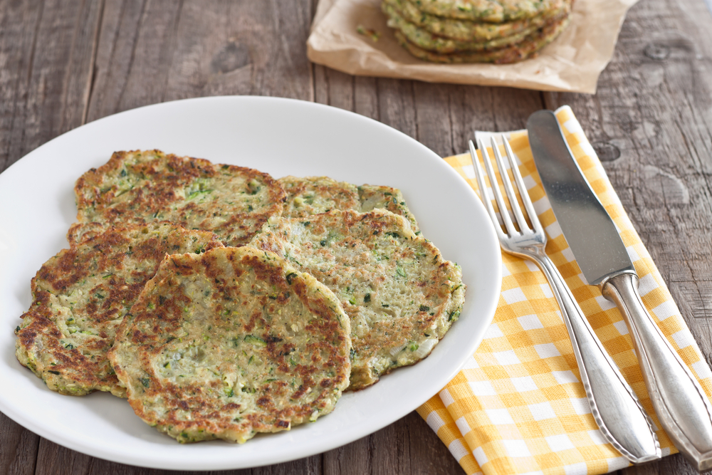 Zucchini,Fritter,Served,On,A,Plate